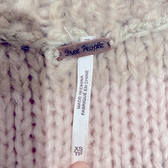 Free People NWT Size XS Cardigan Sweater - Picture 2 of 10